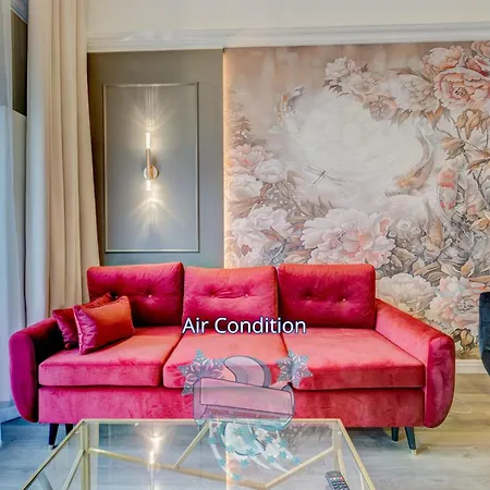 Nova Oasis Garden Apartment